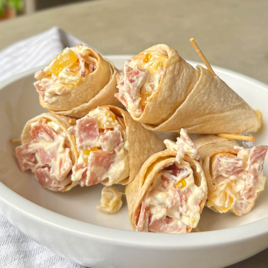 Conitos hawaianos con Tocineta y Jamón Fazán
